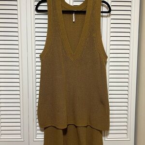Sleeveless Knit Top